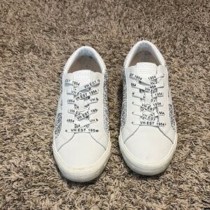 Vintage Havana White Sneakers with Patterned Laces